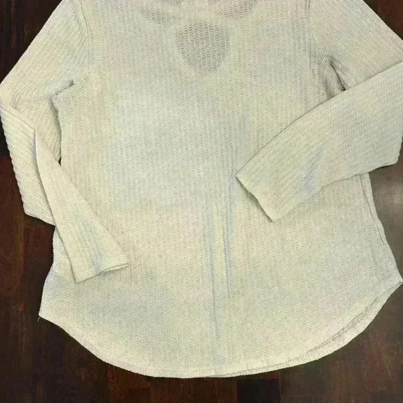 Maurice’s lightweight sweater size large - Picture 4 of 7